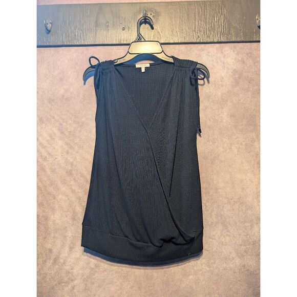 Maurices black faux wrap sleeveless top large - Picture 1 of 2